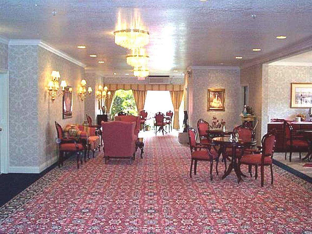 Carlyle Hotel Campbell Interior photo