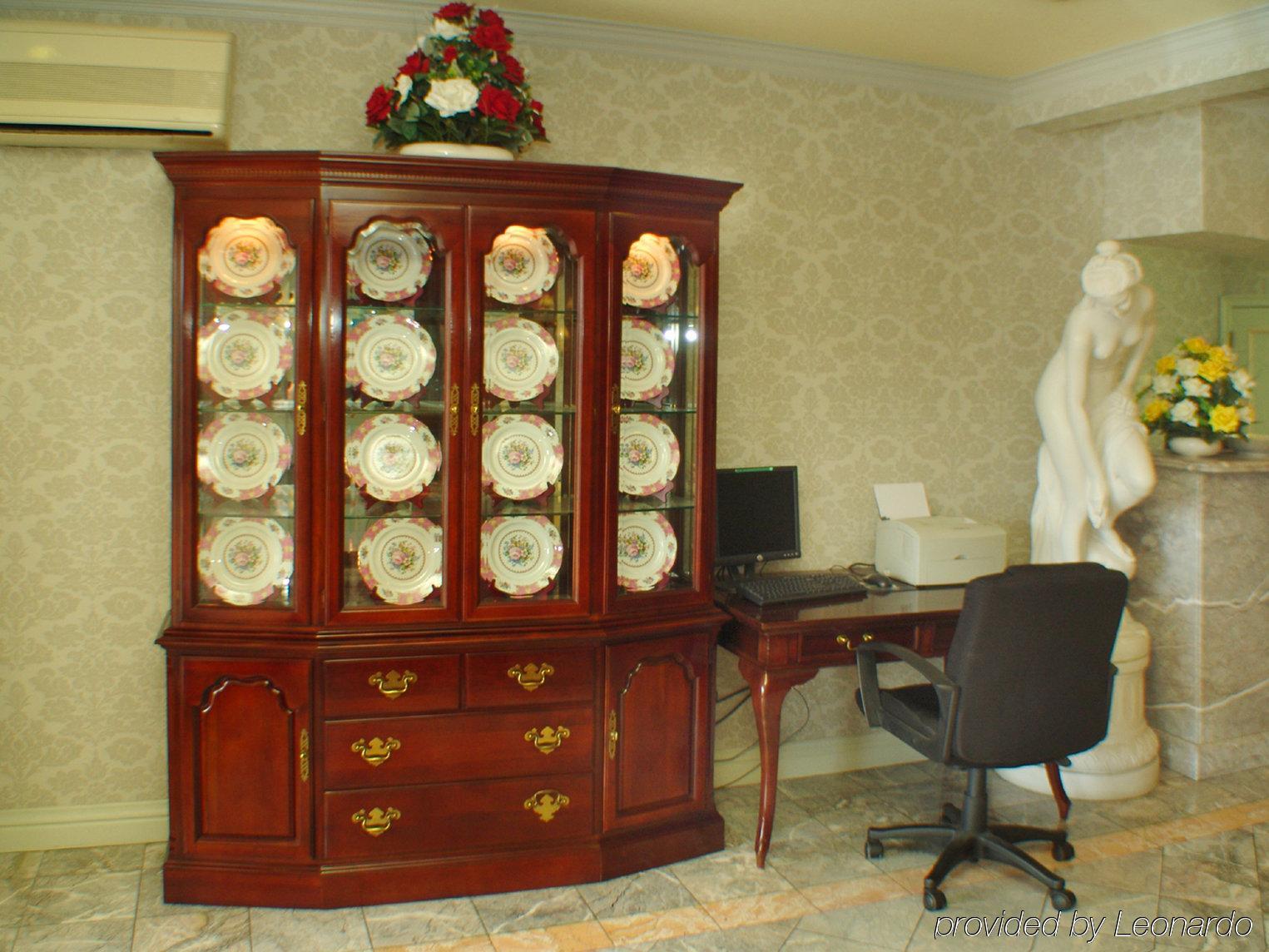 Carlyle Hotel Campbell Interior photo
